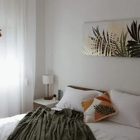 Urban Apartamento *
